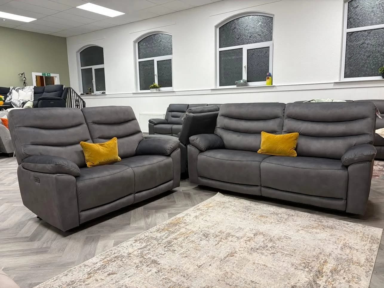 Clarence Power-Recliner 3&2