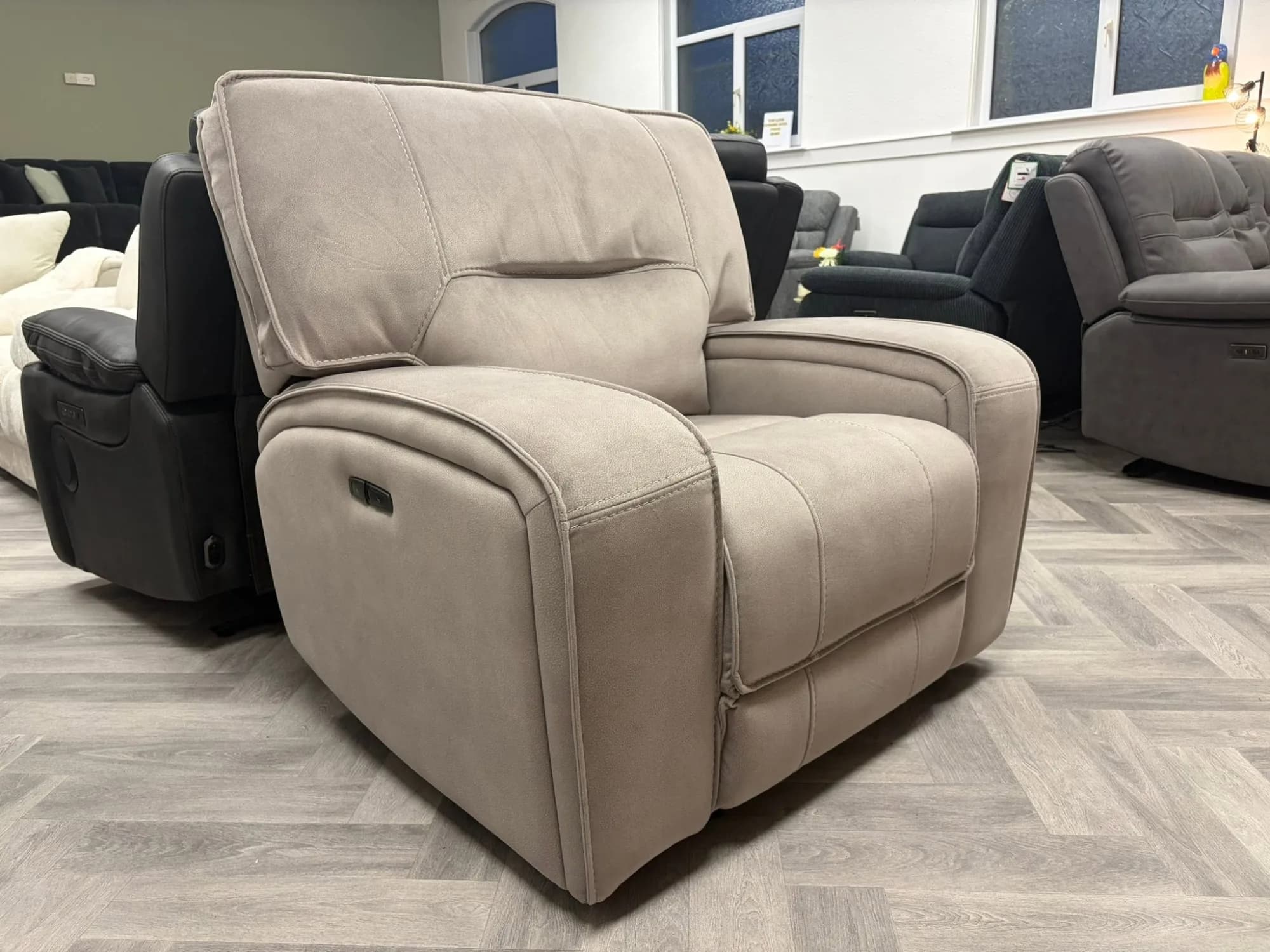 Massimo Power-Recliner Armchair