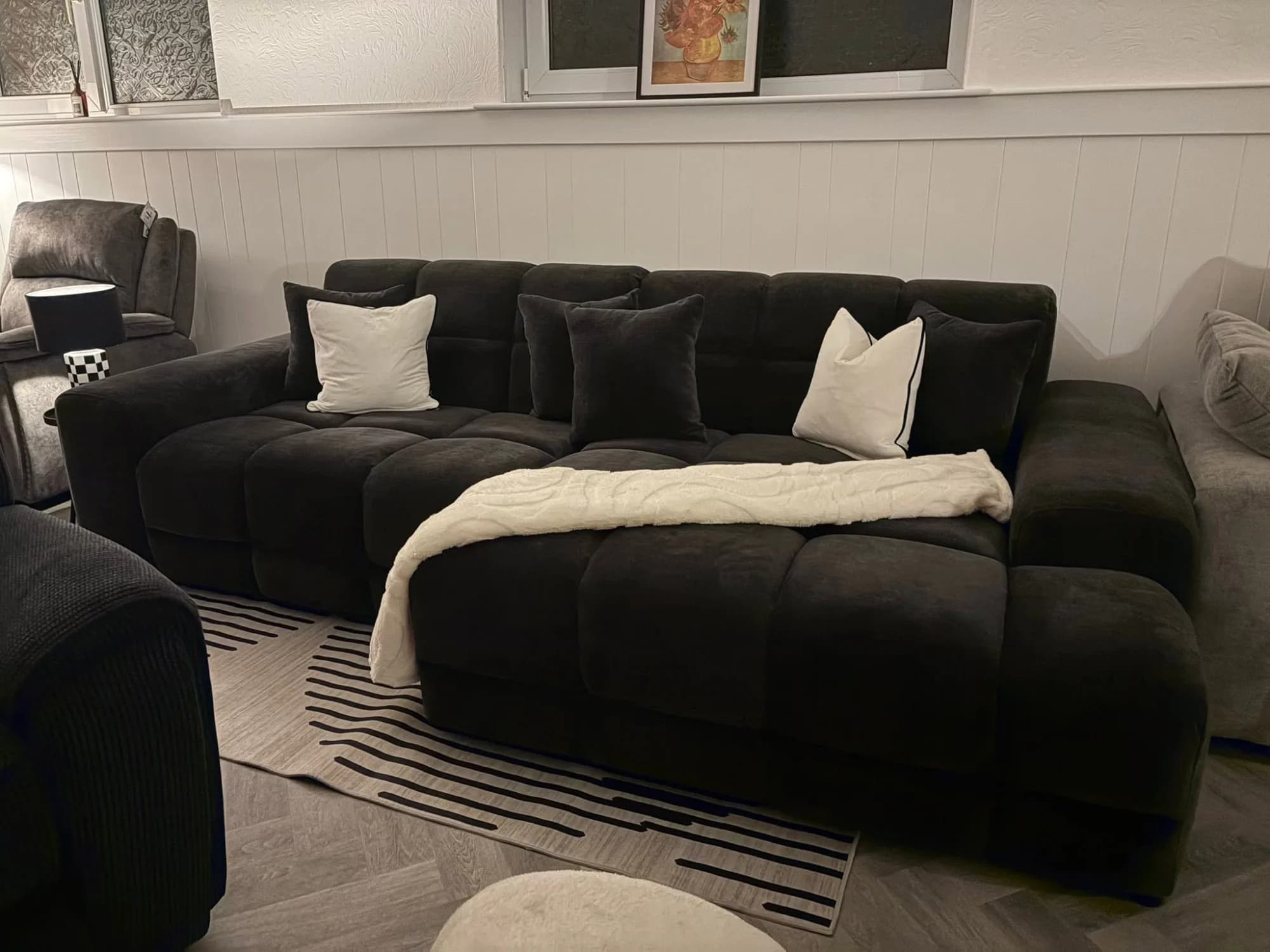 Luxe Black RHF Corner Chaise